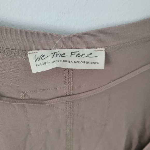 We the Free Long Sleeve Deep V-Neckline Pullover Top Size XL in Cream - Picture 8 of 9